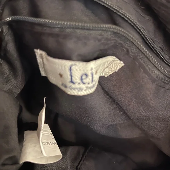 Vintage NWT l.e.i. Black Corduroy & Floral Shoulder Bag with Studded Straps - Picture 8 of 8